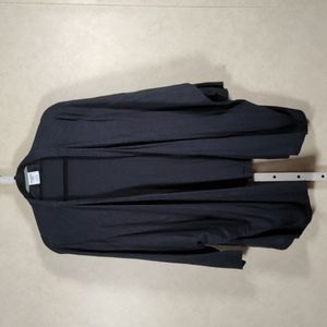 04540 Van Winkle & Co black short dolman sleeve open front jacket M